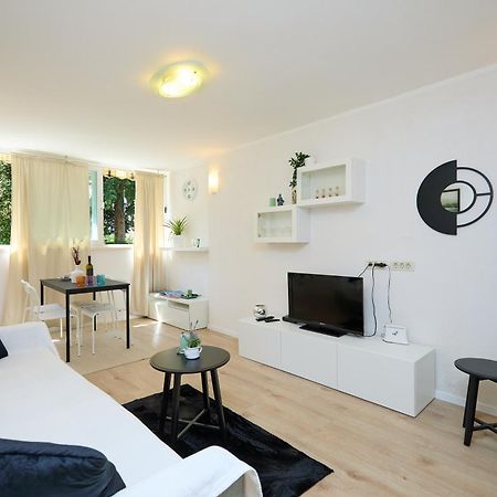 Apartment Promenada- 4Pax With Parking Dubrovnik Exterior photo